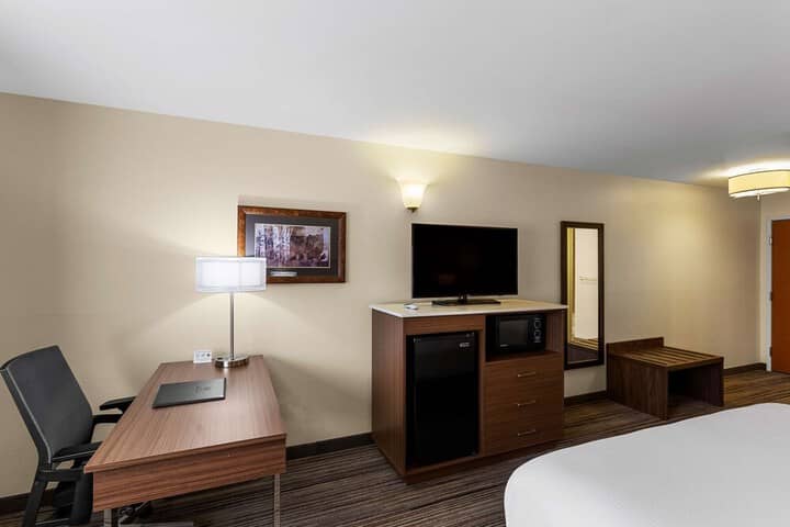 Room 7 of 31