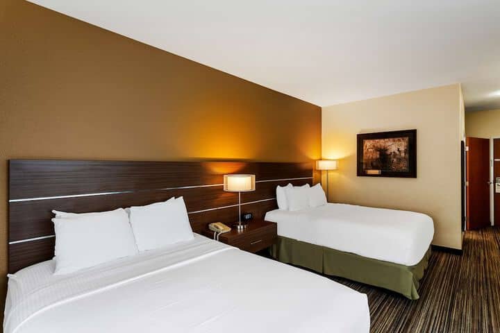 Room 12 of 31