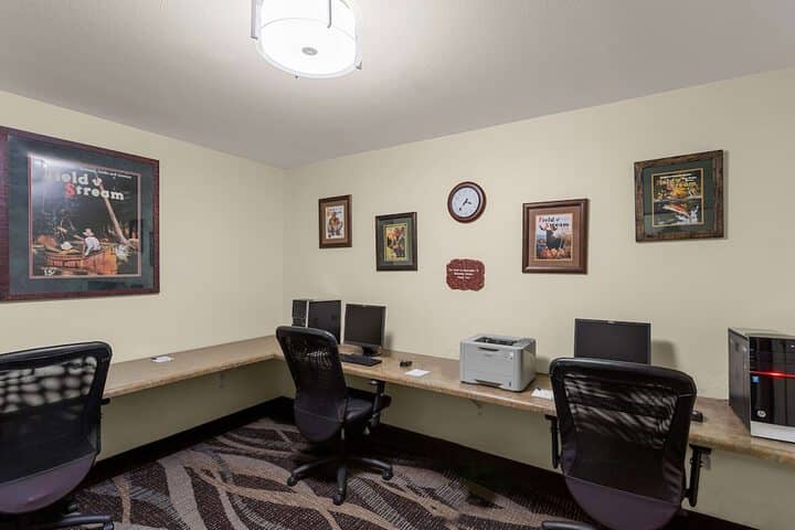 Business Center 30 of 31